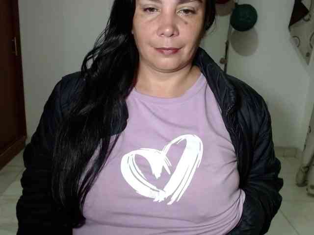 vivian-milf-paint webcam