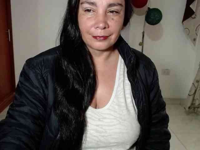 vivian-milf-paint webcam
