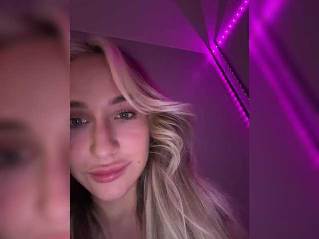 Gratis Live Sexcam mit QueenKing QueenKing