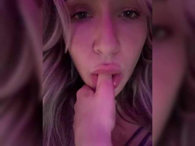 Entrez le videochat erotique avec le
modèle QueenKing QueenKing