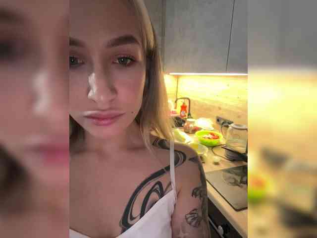 QueenKing webcam