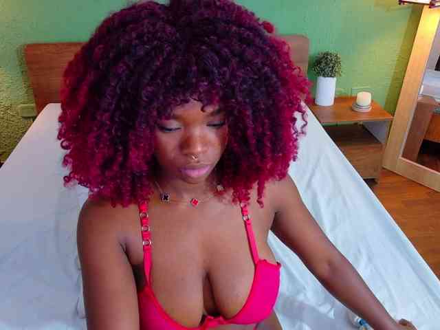 chocolatte-dreams webcam