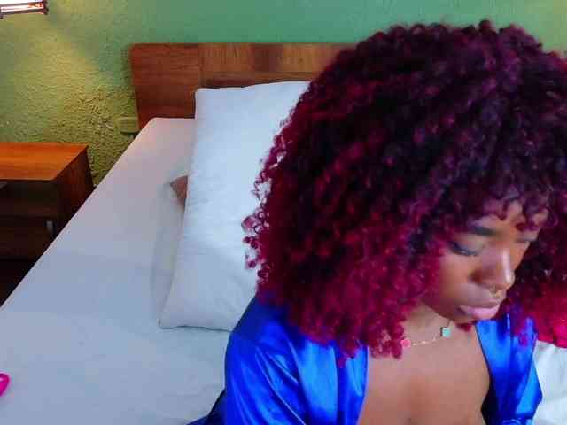 chocolatte-dreams webcam