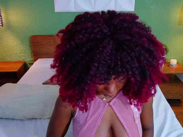 chocolatte-dreams webcam
