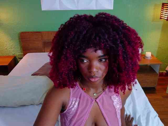 chocolatte-dreams webcam