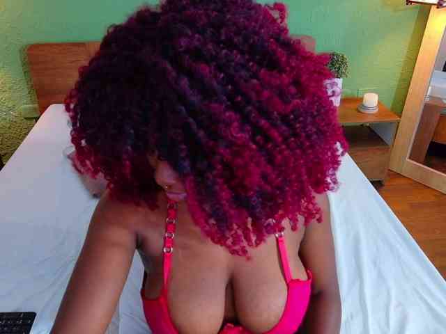 chocolatte-dreams webcam