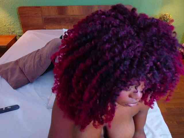 chocolatte-dreams webcam