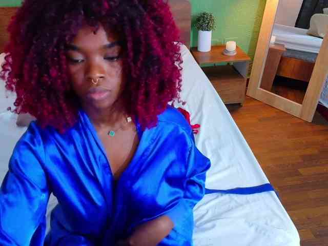 chocolatte-dreams webcam