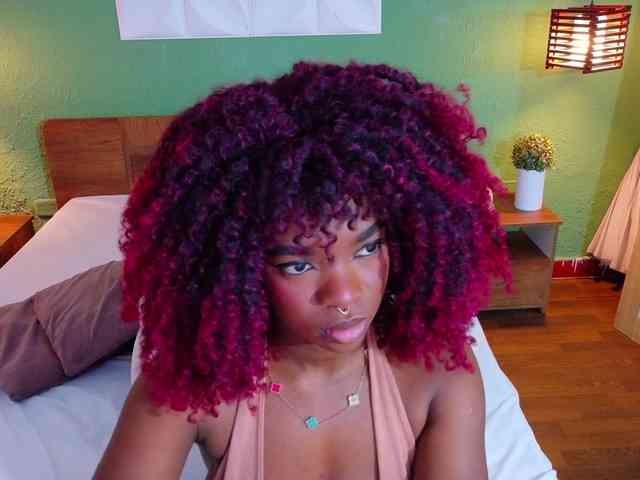 chocolatte-dreams webcam