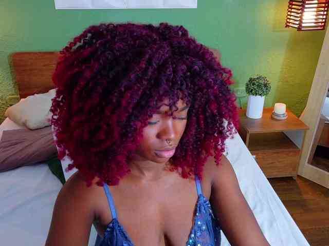 chocolatte-dreams webcam