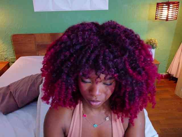 chocolatte-dreams webcam