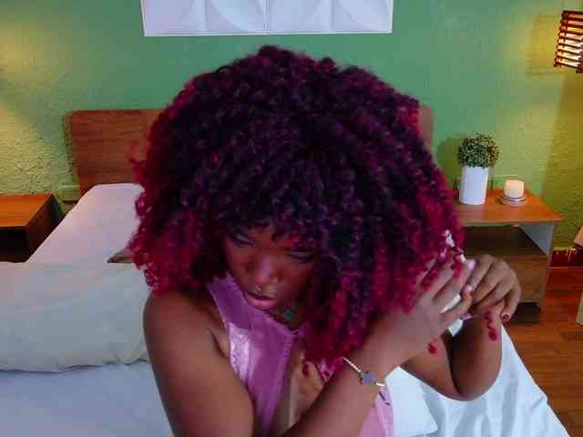 chocolatte-dreams webcam