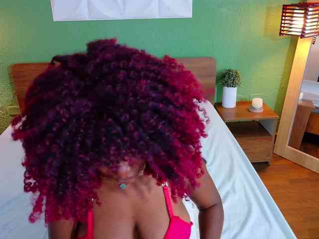 chocolatte-dreams webcam