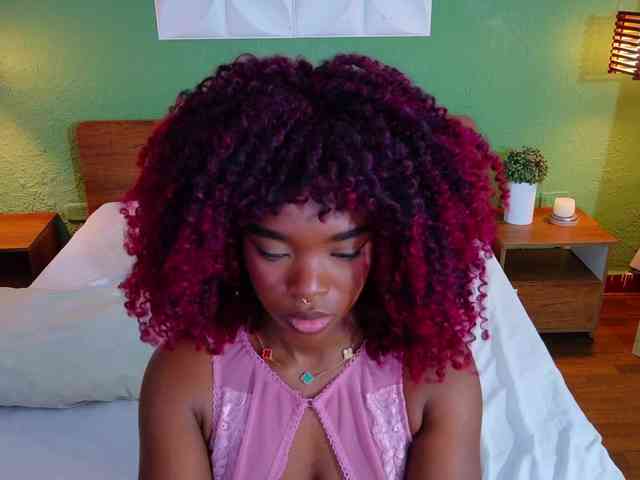 chocolatte-dreams webcam