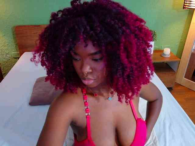 chocolatte-dreams webcam