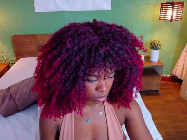 chocolatte-dreams webcam