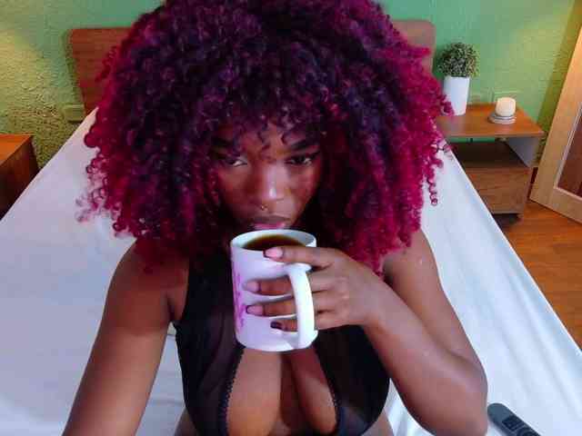 chocolatte-dreams webcam