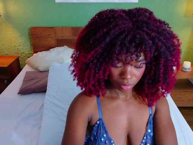 chocolatte-dreams webcam