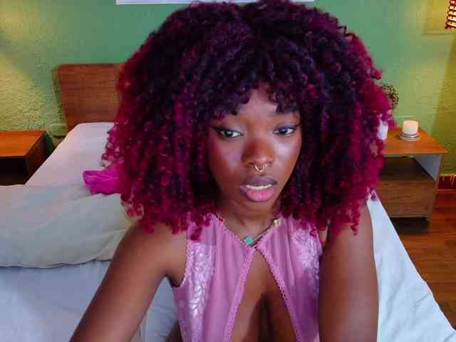 chocolatte-dreams webcam