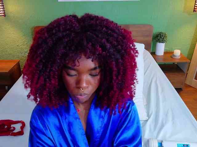 chocolatte-dreams webcam