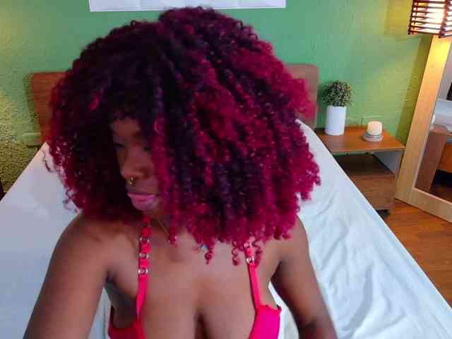 chocolatte-dreams webcam