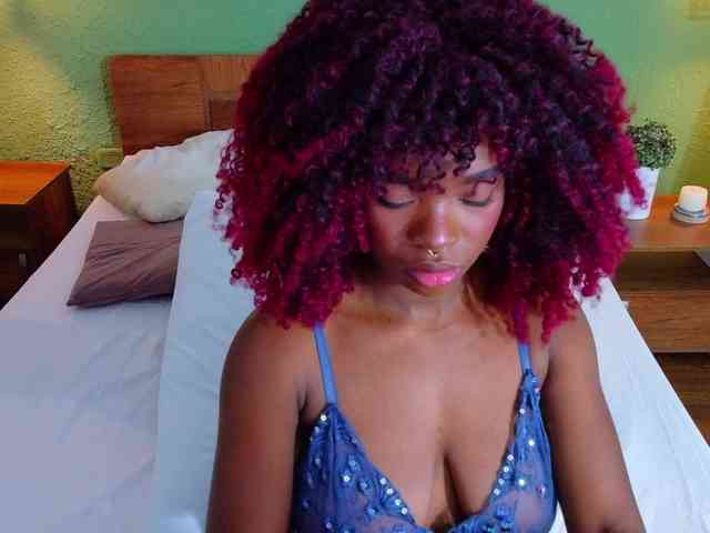 chocolatte-dreams webcam