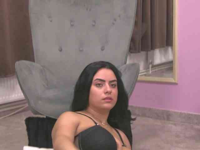 ElizaIbarra webcam