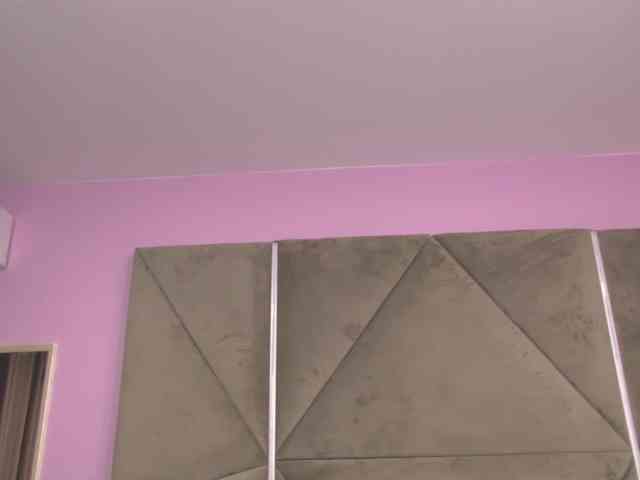 ElizaIbarra webcam