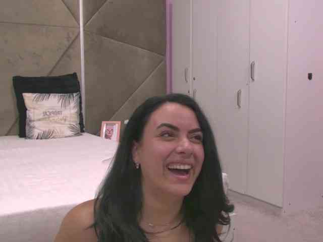 ElizaIbarra webcam