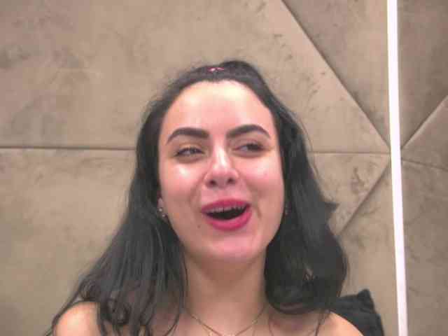 ElizaIbarra webcam