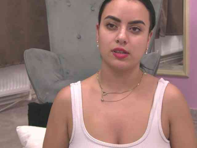 ElizaIbarra webcam