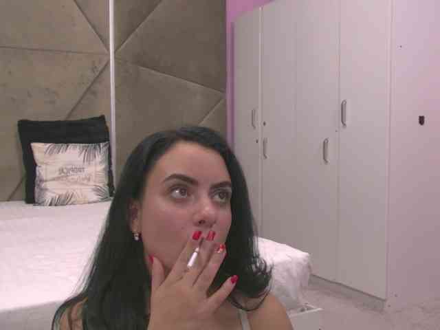 ElizaIbarra webcam