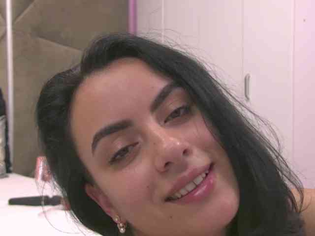 ElizaIbarra webcam