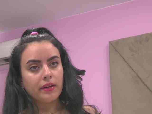 ElizaIbarra webcam