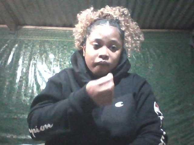 Larah-1 webcam
