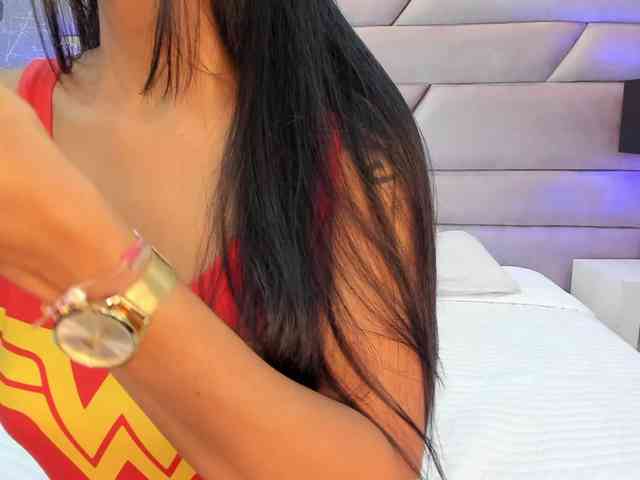 OrianaSimons webcam
