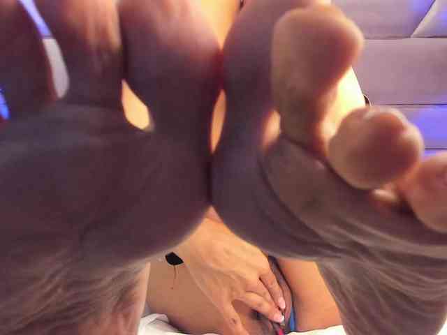 OrianaSimons webcam