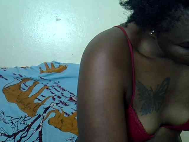 Prettyliz30 webcam