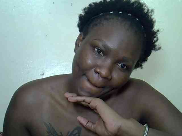 Prettyliz30 webcam