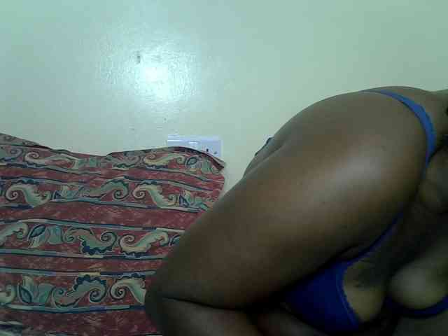 Prettyliz30 webcam