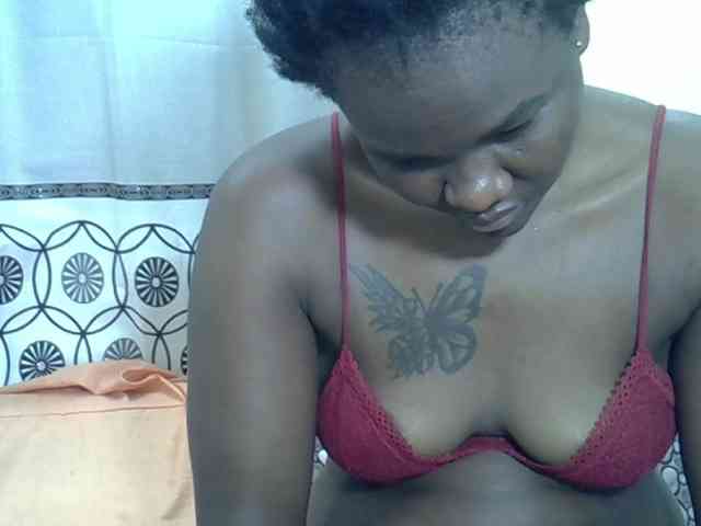Prettyliz30 webcam