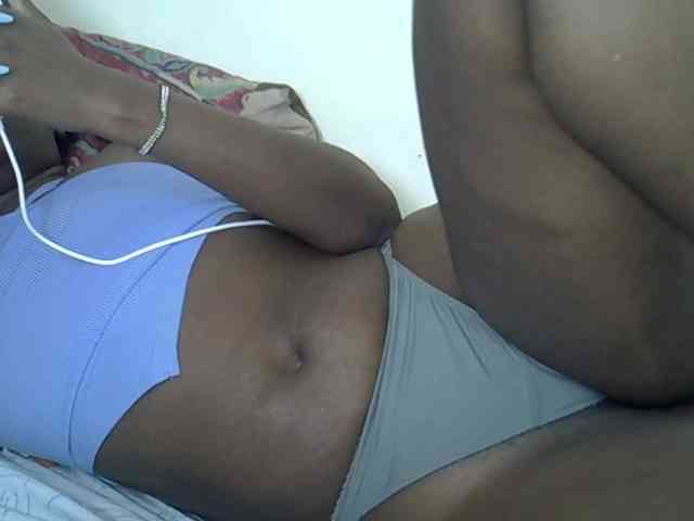 Prettyliz30 webcam