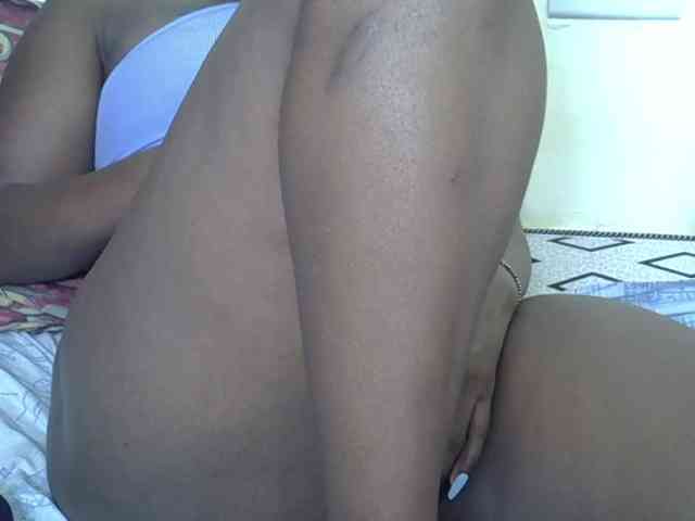 Prettyliz30 webcam