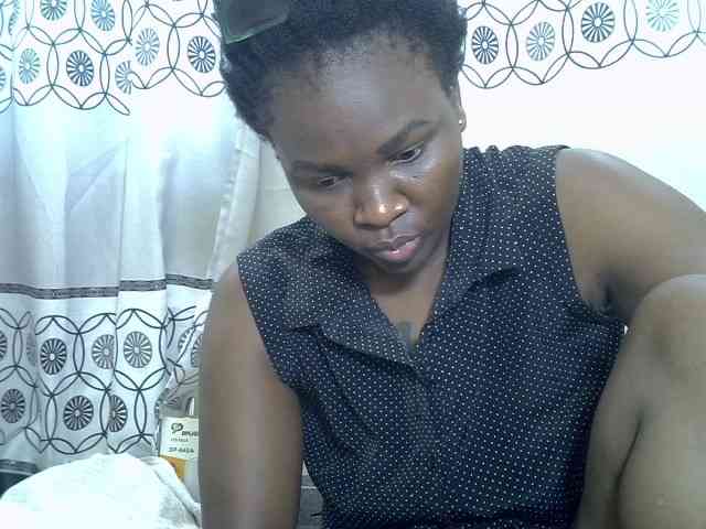 Prettyliz30 webcam