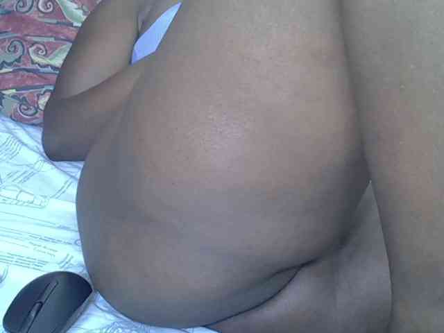 Prettyliz30 webcam