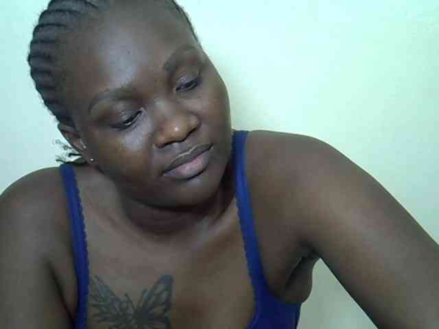 Prettyliz30 webcam