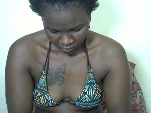 Prettyliz30 webcam