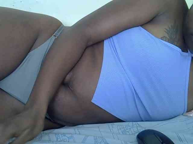 Prettyliz30 webcam