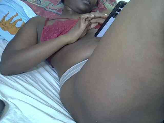 Prettyliz30 webcam