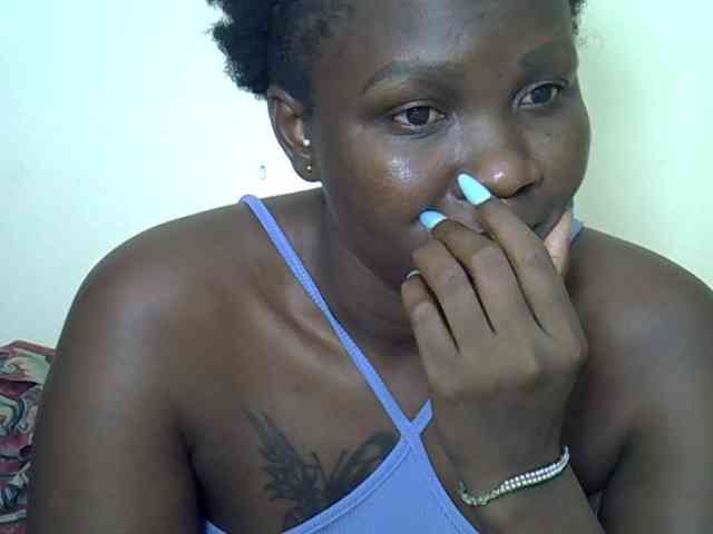Prettyliz30 webcam